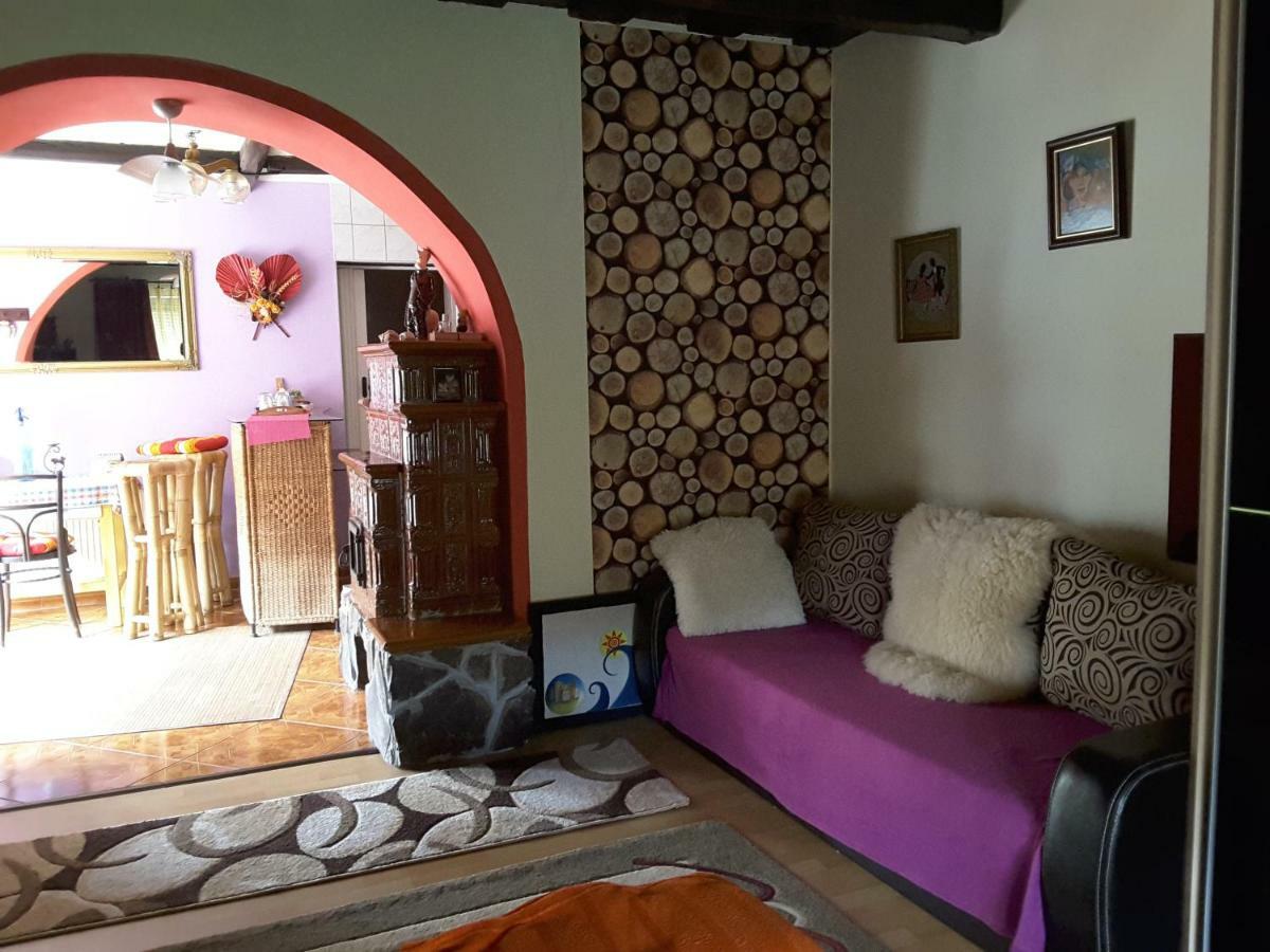 Ibolya Apartman Apartment Kano ภายนอก รูปภาพ